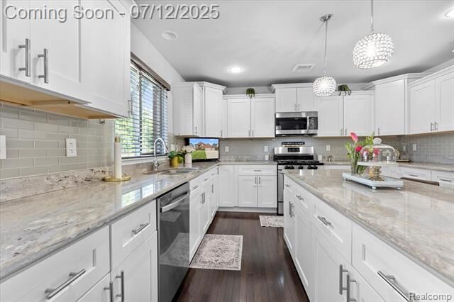 Property Photo: 30563 Bradbury Drive MI 48134