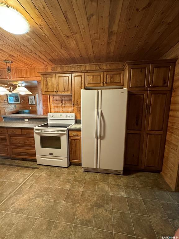 Property Photo: 36 1st Street E SK S0E 1V0