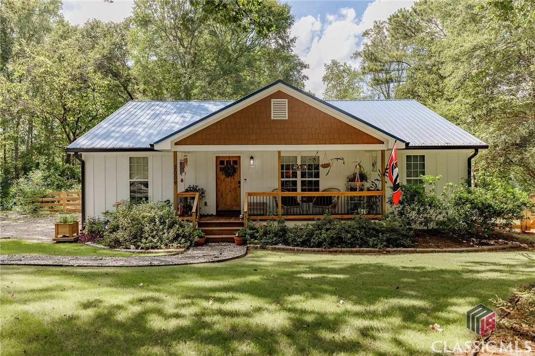 Property Photo: 2009 Simonton Bridge Road GA 30677
