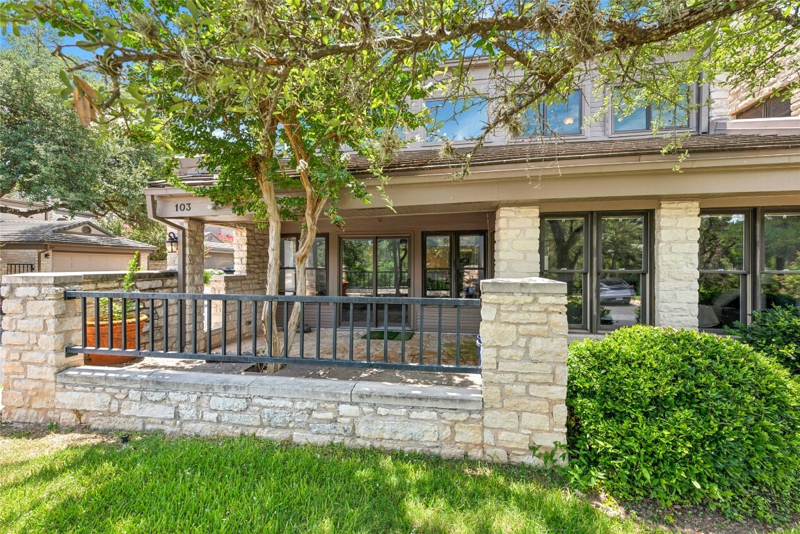Property Photo: 103 Birdie Drive TX 78738