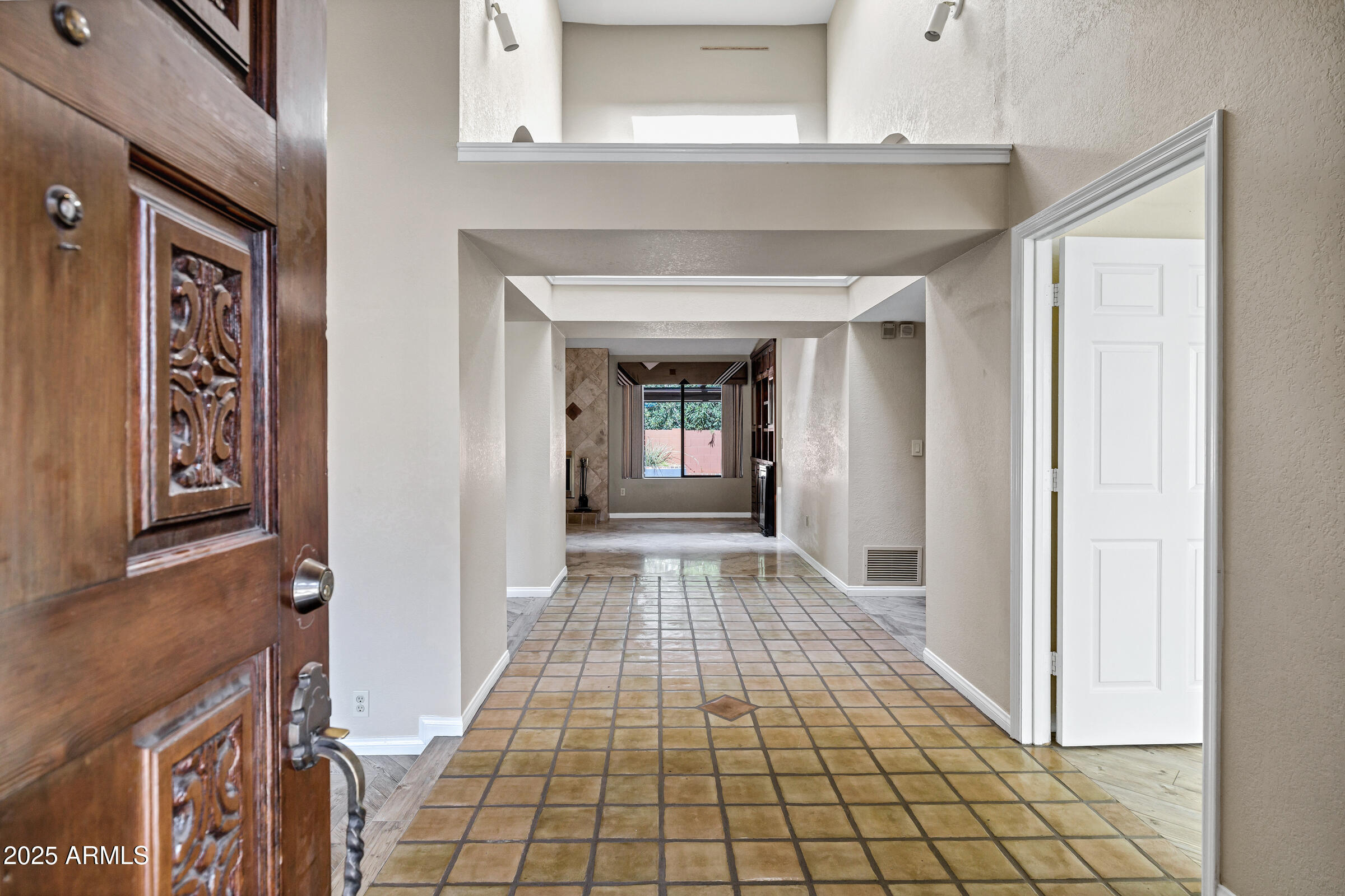 Property Photo: 2518 S Forest Avenue AZ 85282