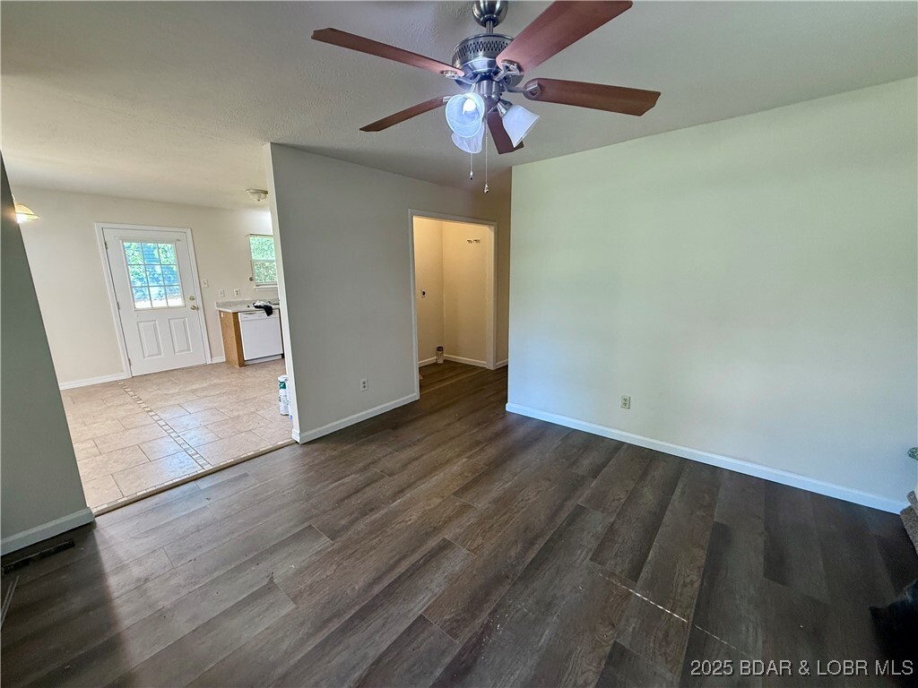 Property Photo: 868 East Street MO 65536