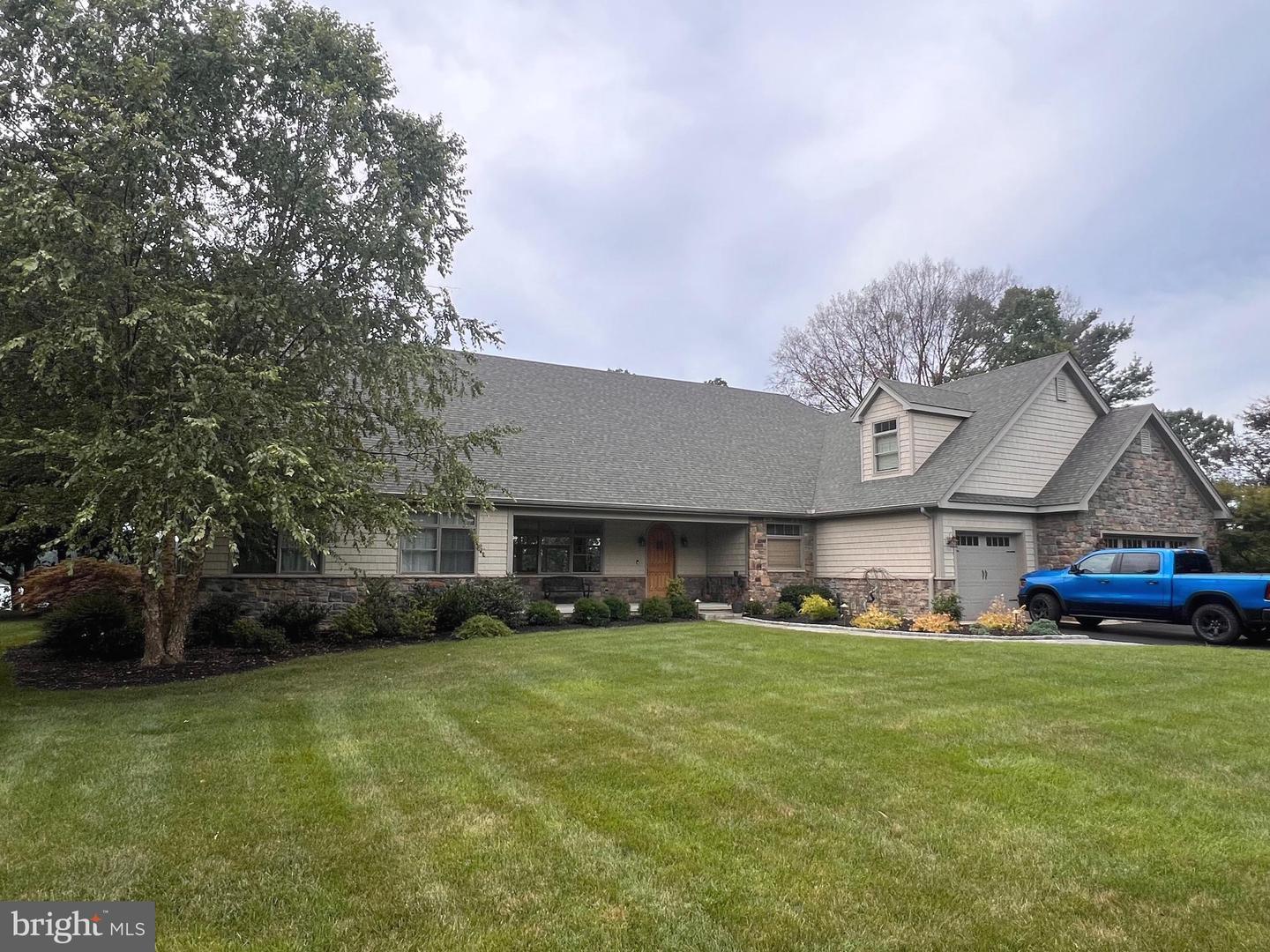 Property Photo: 10092 3rd Point Road MD 21620