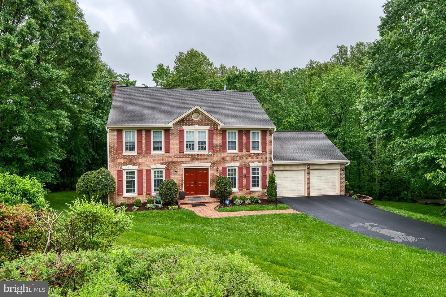 Property Photo: 3180 Rivanna Court VA 22192