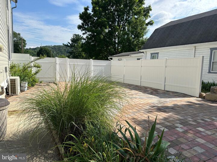 Property Photo: 313 E John Street E PA 15522