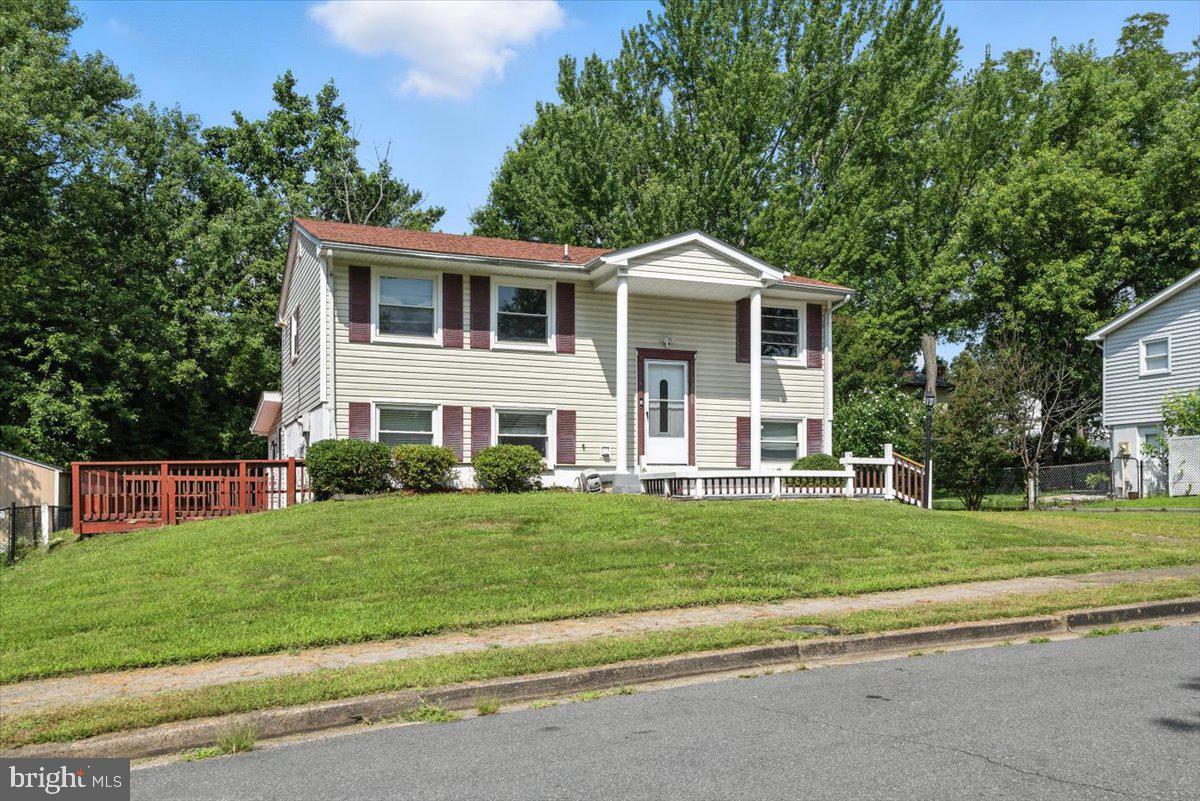 Property Photo: 13008 Kimbrough Lane VA 22193