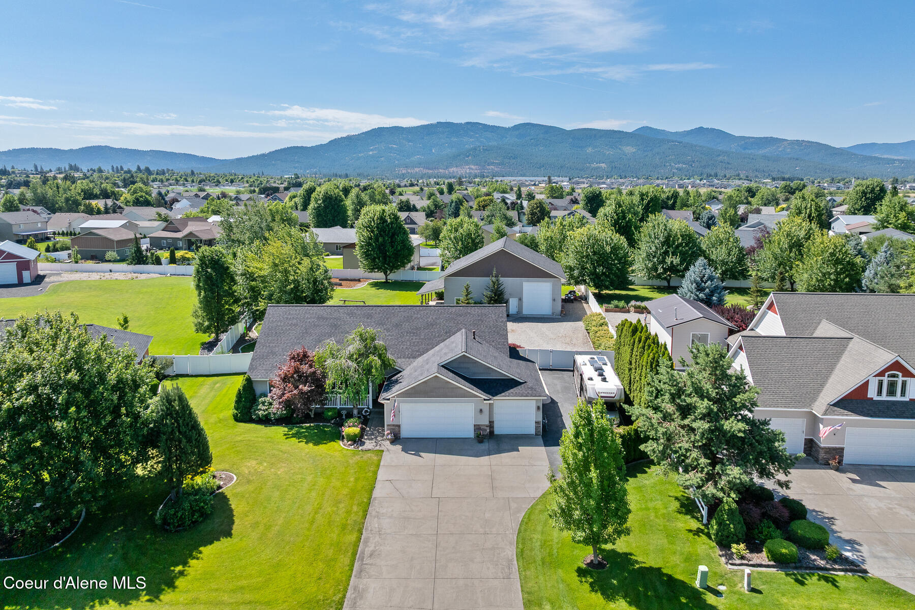 2042 W Heavenly Star Ct  Post Falls ID 83854 photo