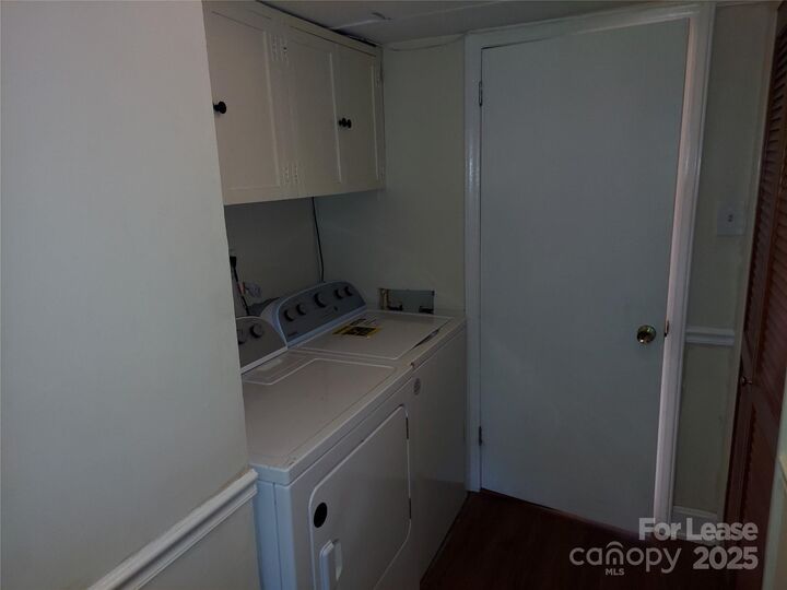 3813 Selwyn Avenue  Charlotte NC 28209 photo