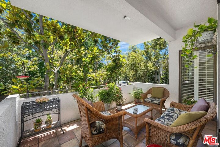 651 Wilcox Ave  Los Angeles CA 90004 photo