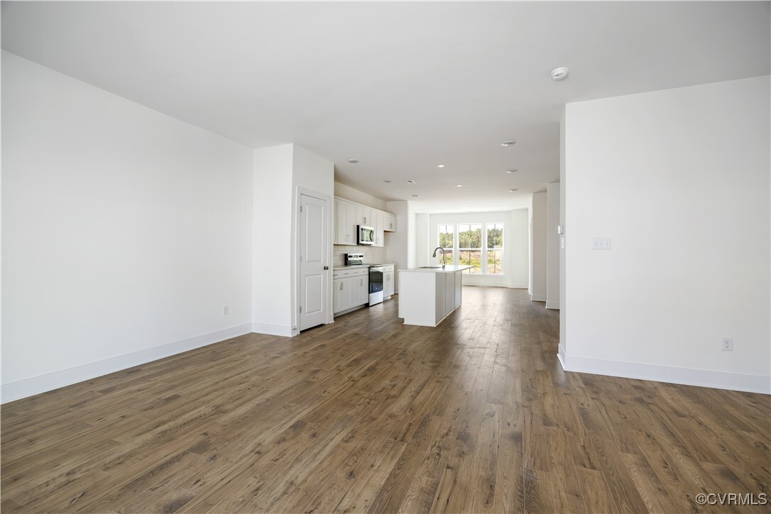 Property Photo:  15319 Sunray Way  VA 23112 
