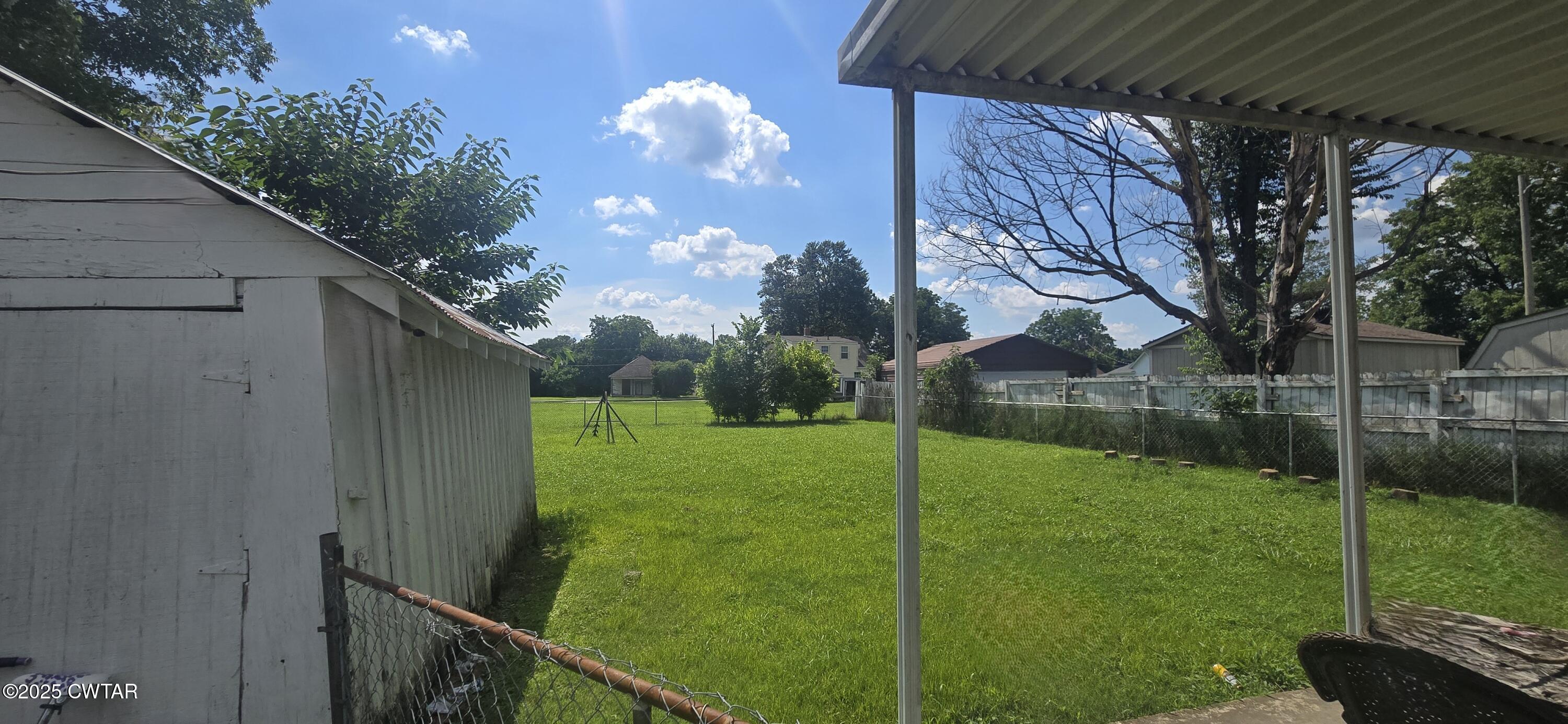 Property Photo:  123 Lenoir Avenue  TN 38301 