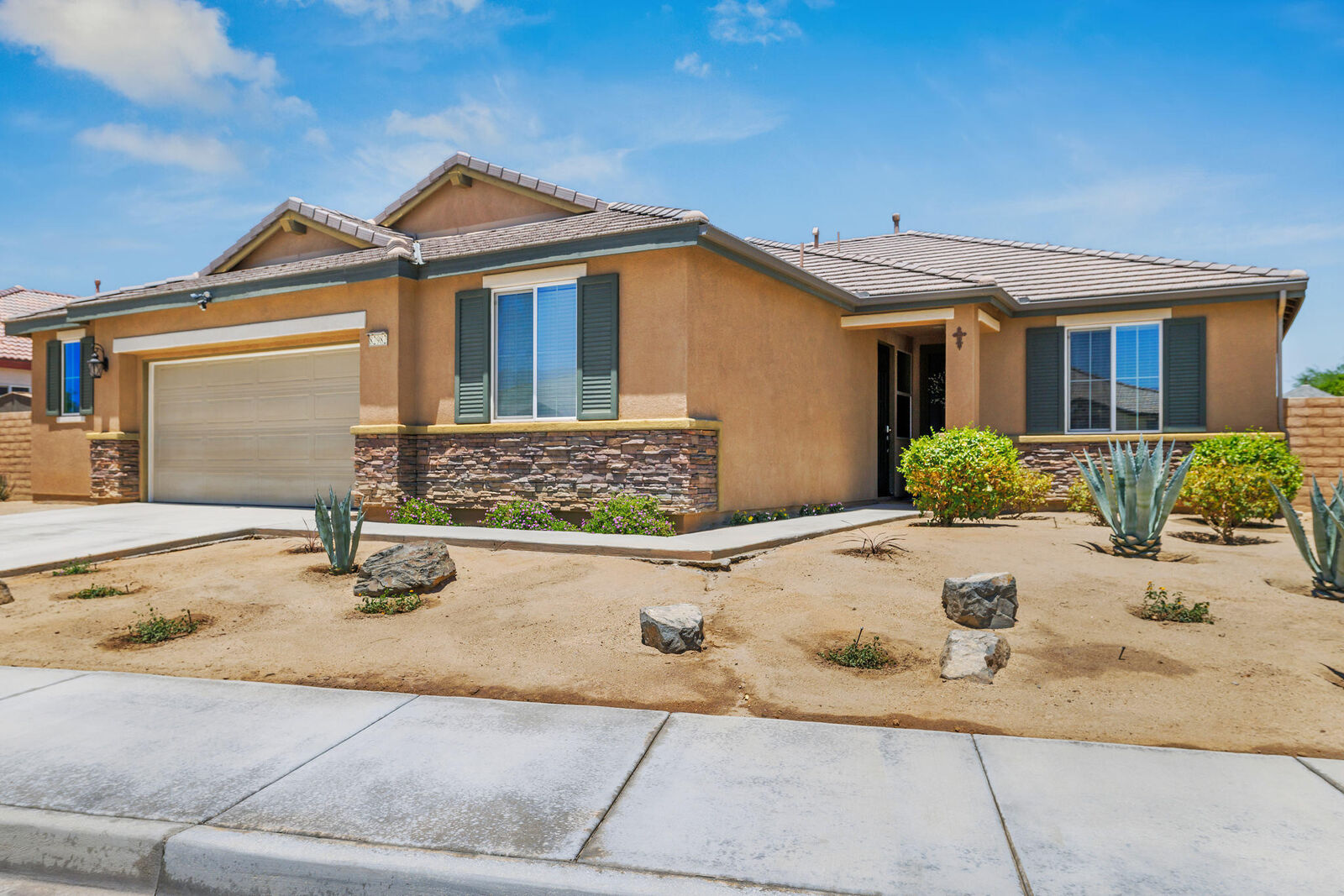 Property Photo:  82982 Wheatley Court  CA 92201