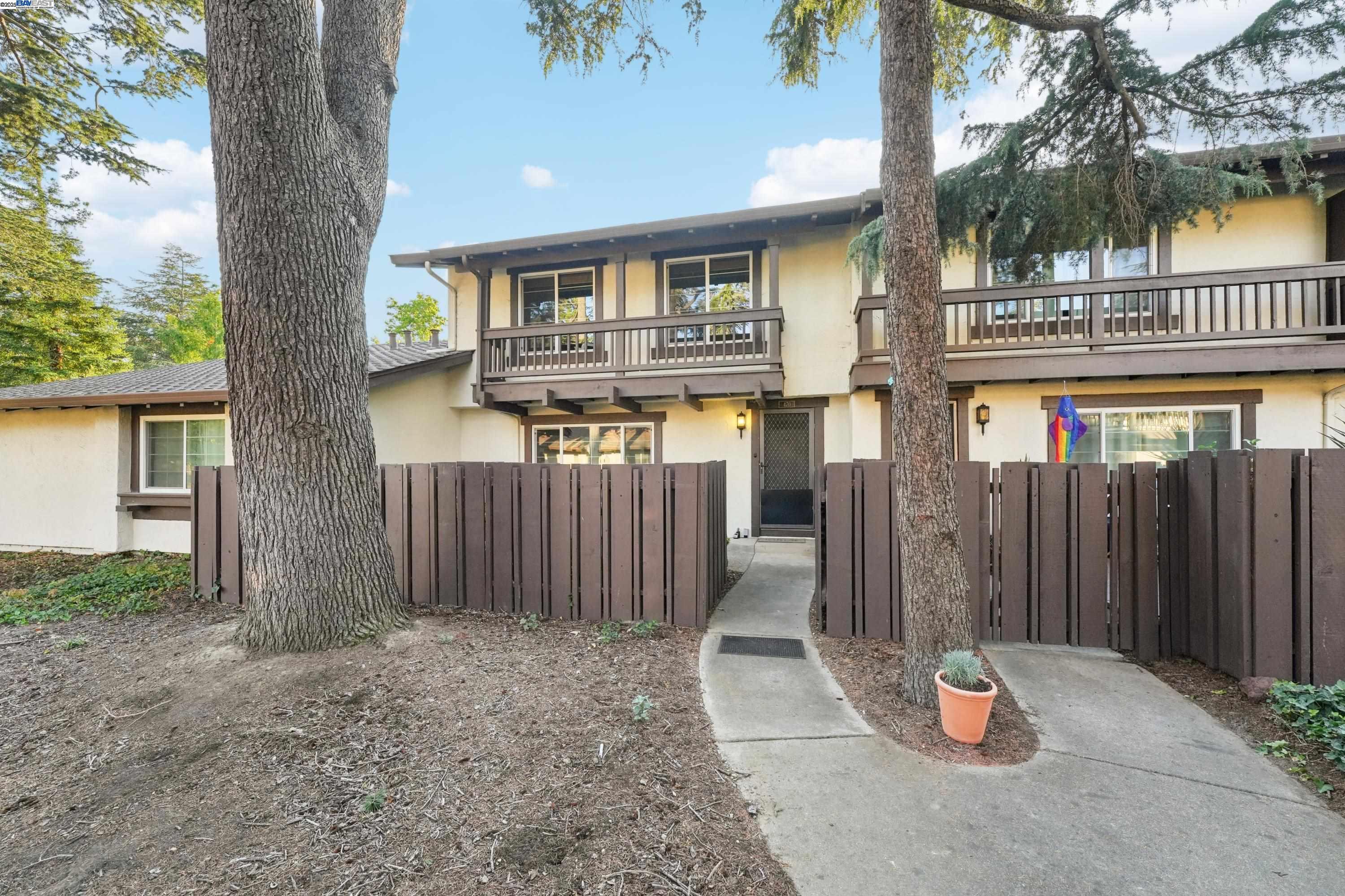 Property Photo: 470 Rego Cmn CA 94536