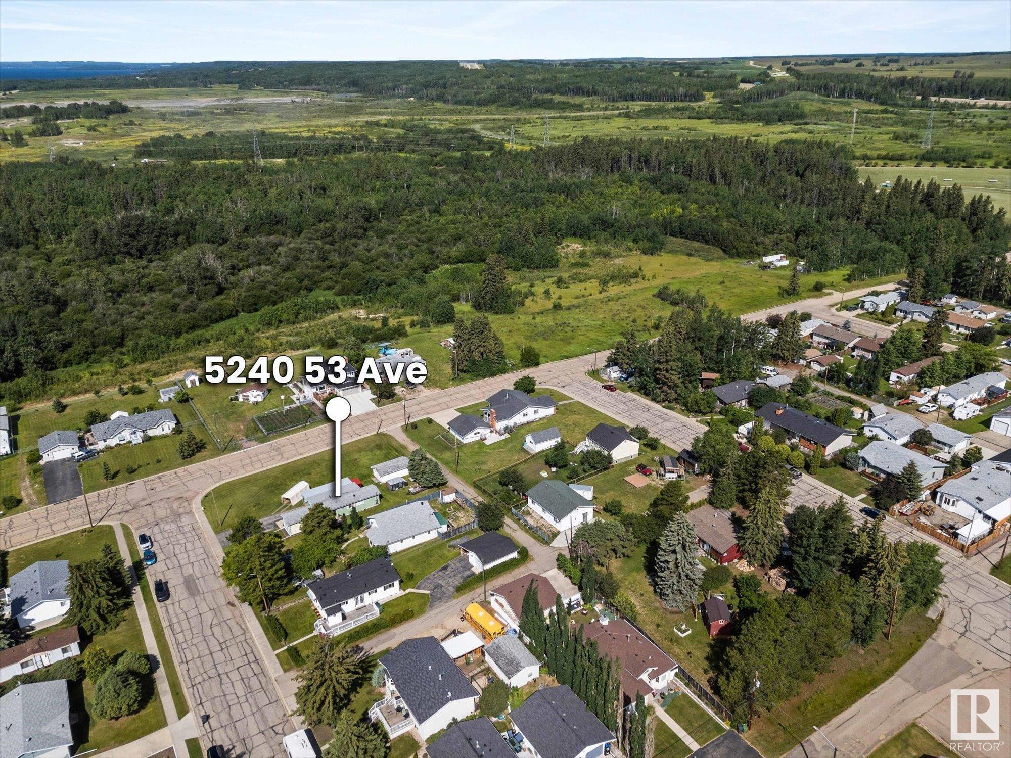 Property Photo: 5240 53 Avenue AB T0E 2K0