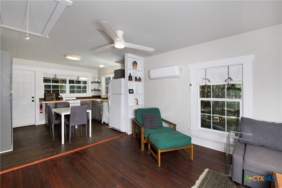 Property Photo: 835 Old Ranch Road 12 TX 78666