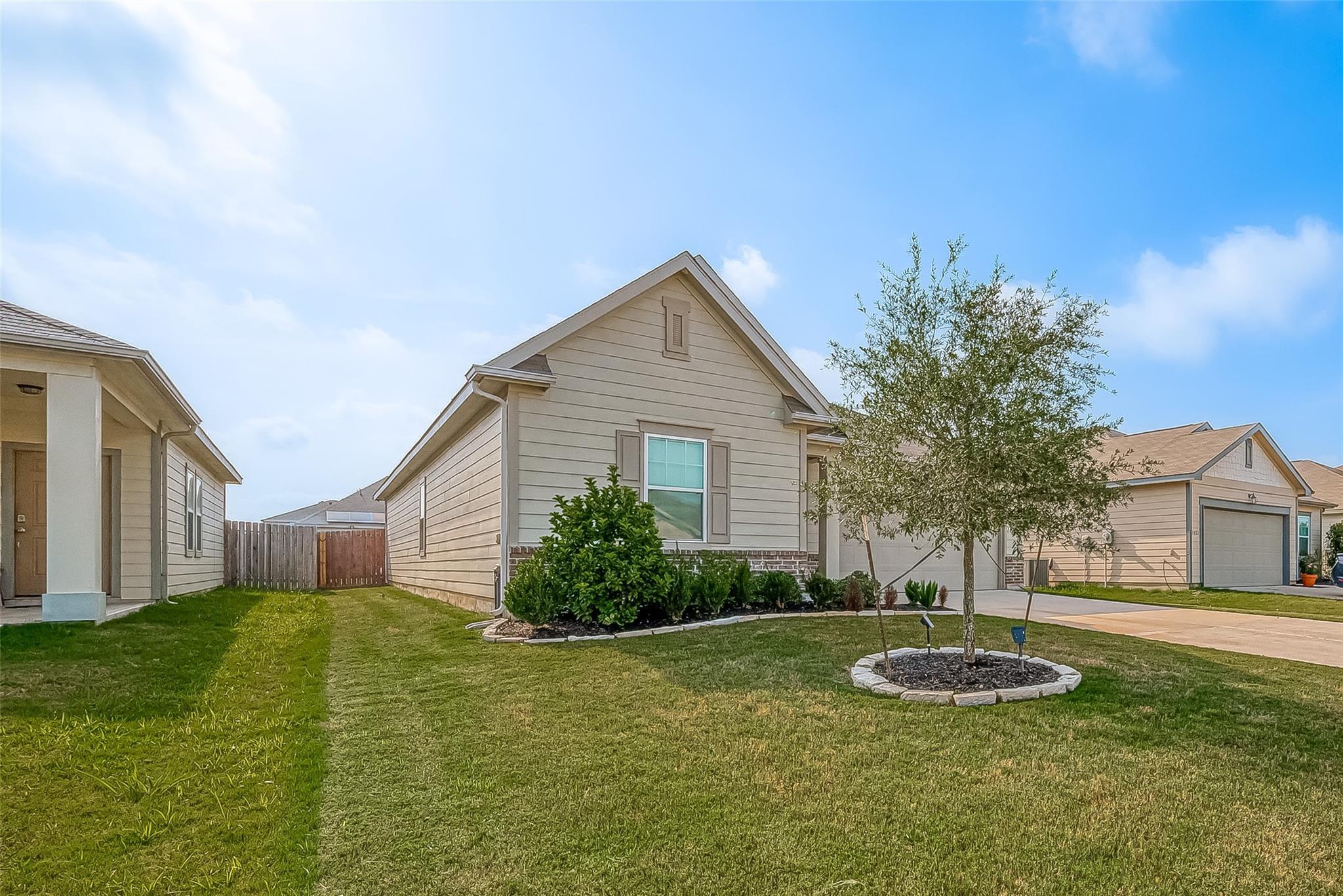 Property Photo: 1017 White Birch Lane TX 77423