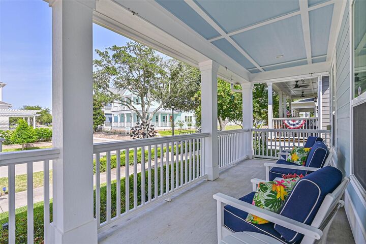 Property Photo:  6 Caravelle Court  TX 77554 