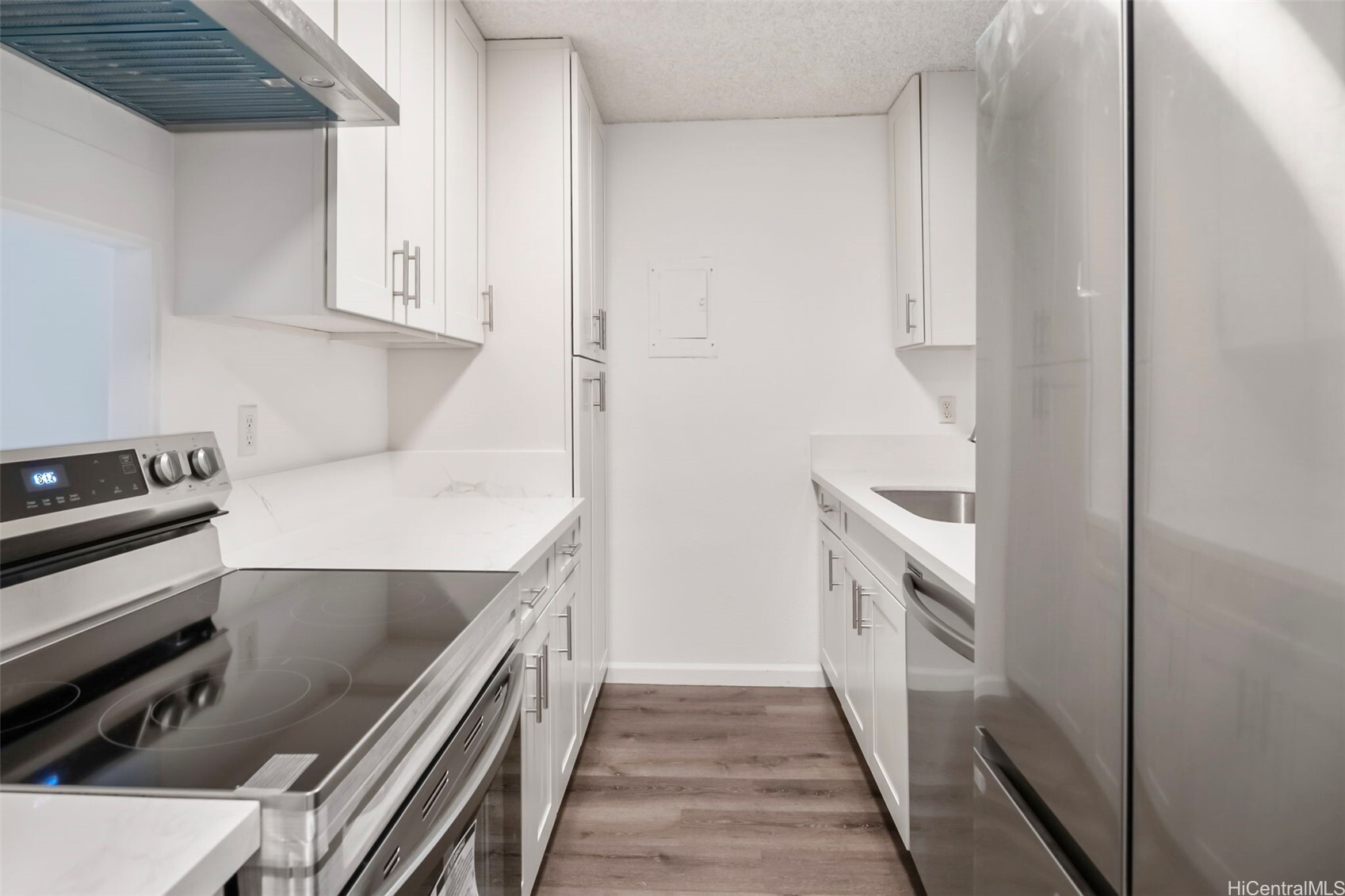 1215 Alexander Street 204  Honolulu HI 96826 photo