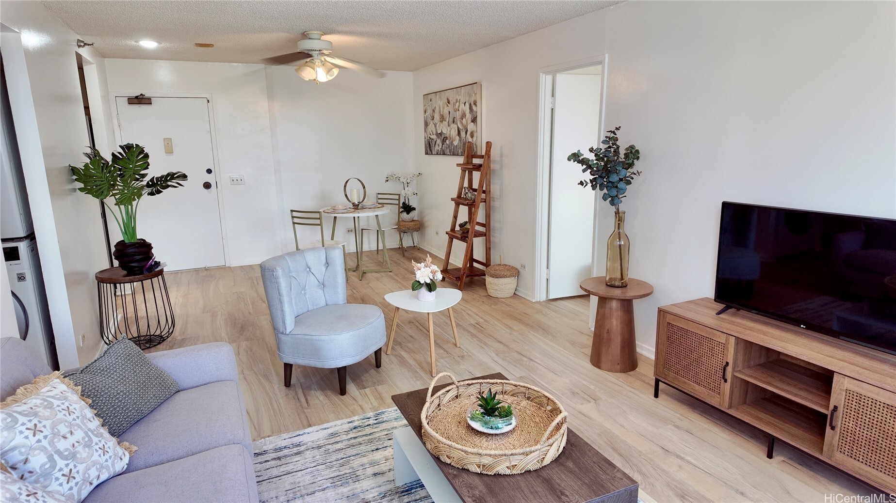 876 Curtis Street 2109  Honolulu HI 96813 photo