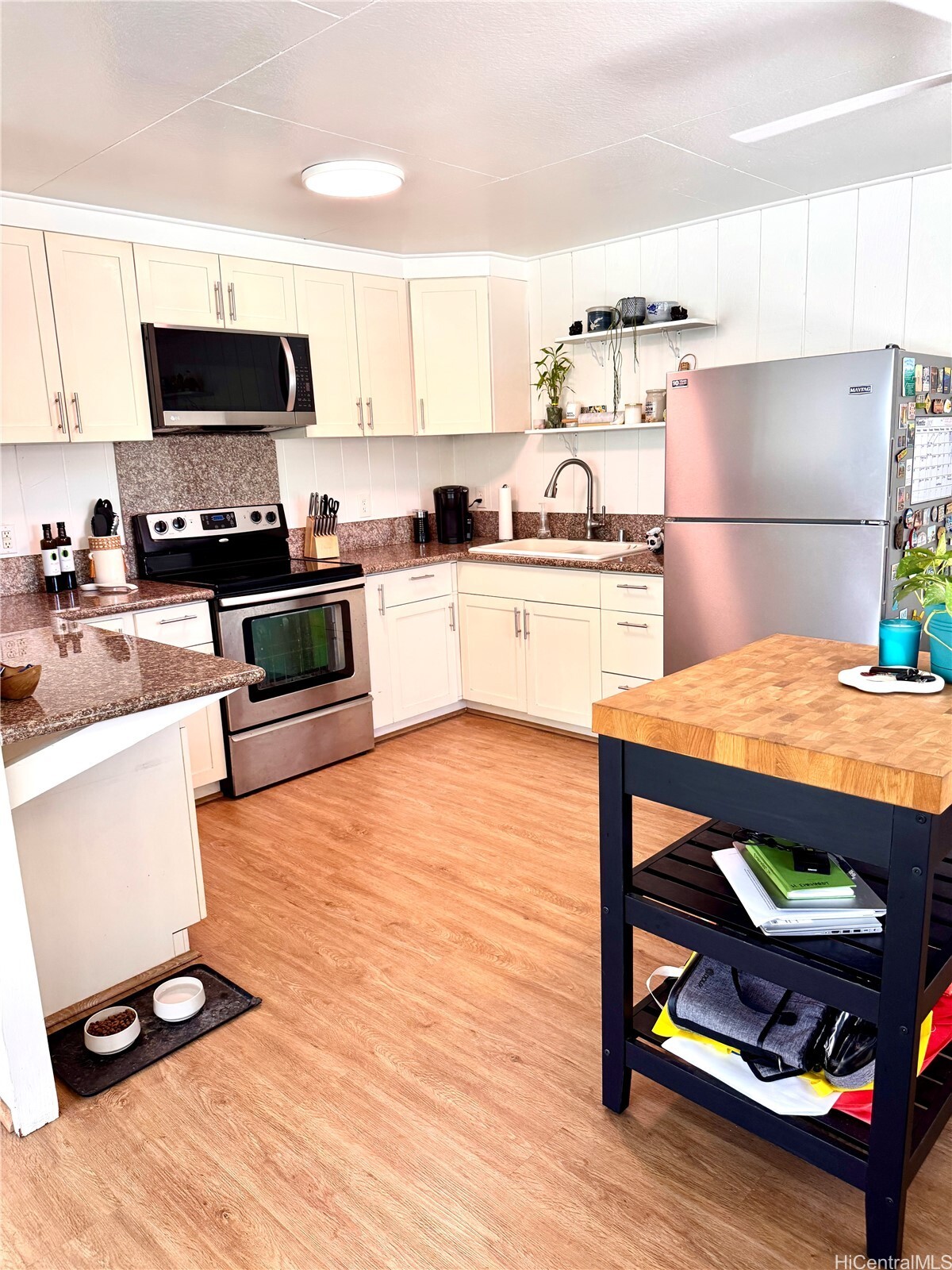 Property Photo:  453 Ulupaina Street A  HI 96734 