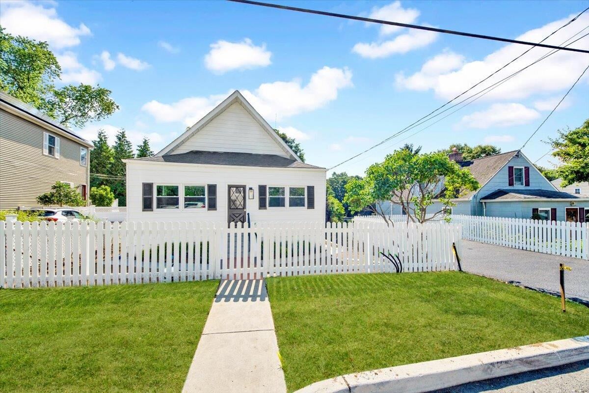 Property Photo: 4 Cedar Street NY 10706