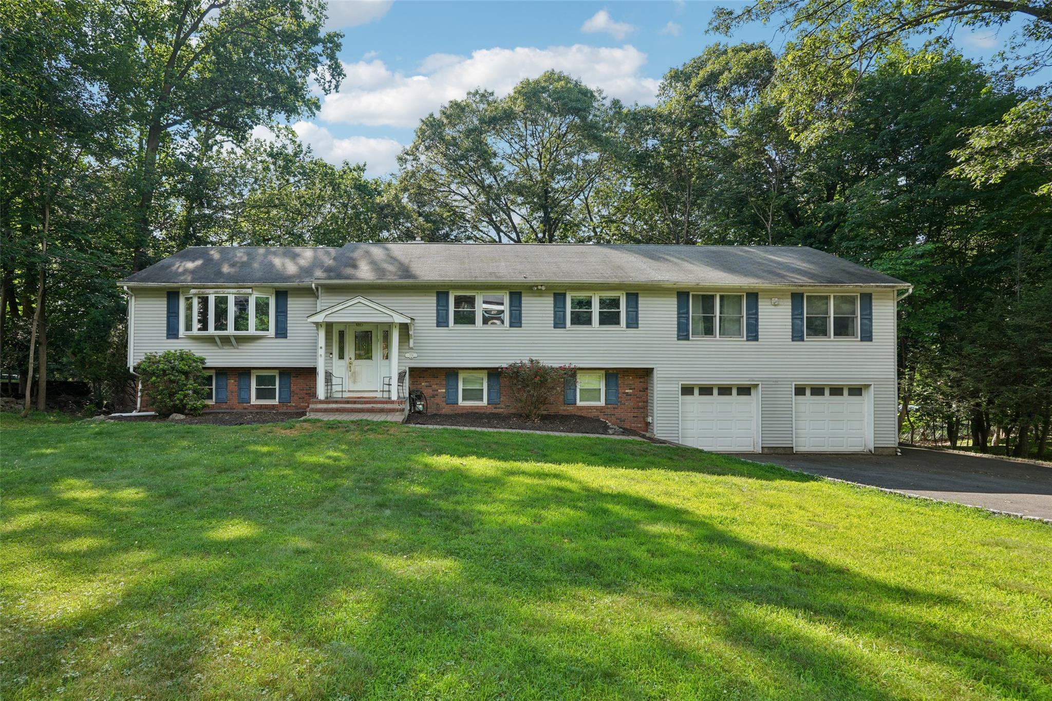 27A Claremont Lane  Suffern NY 10901 photo