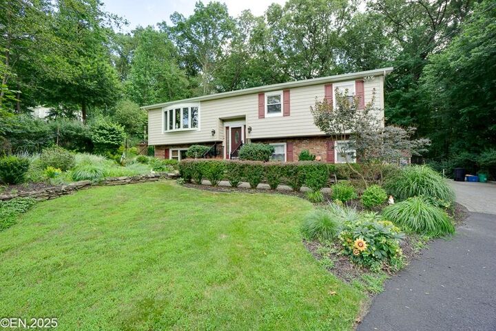 Property Photo:  193 Washington Avenue  NY 10983 