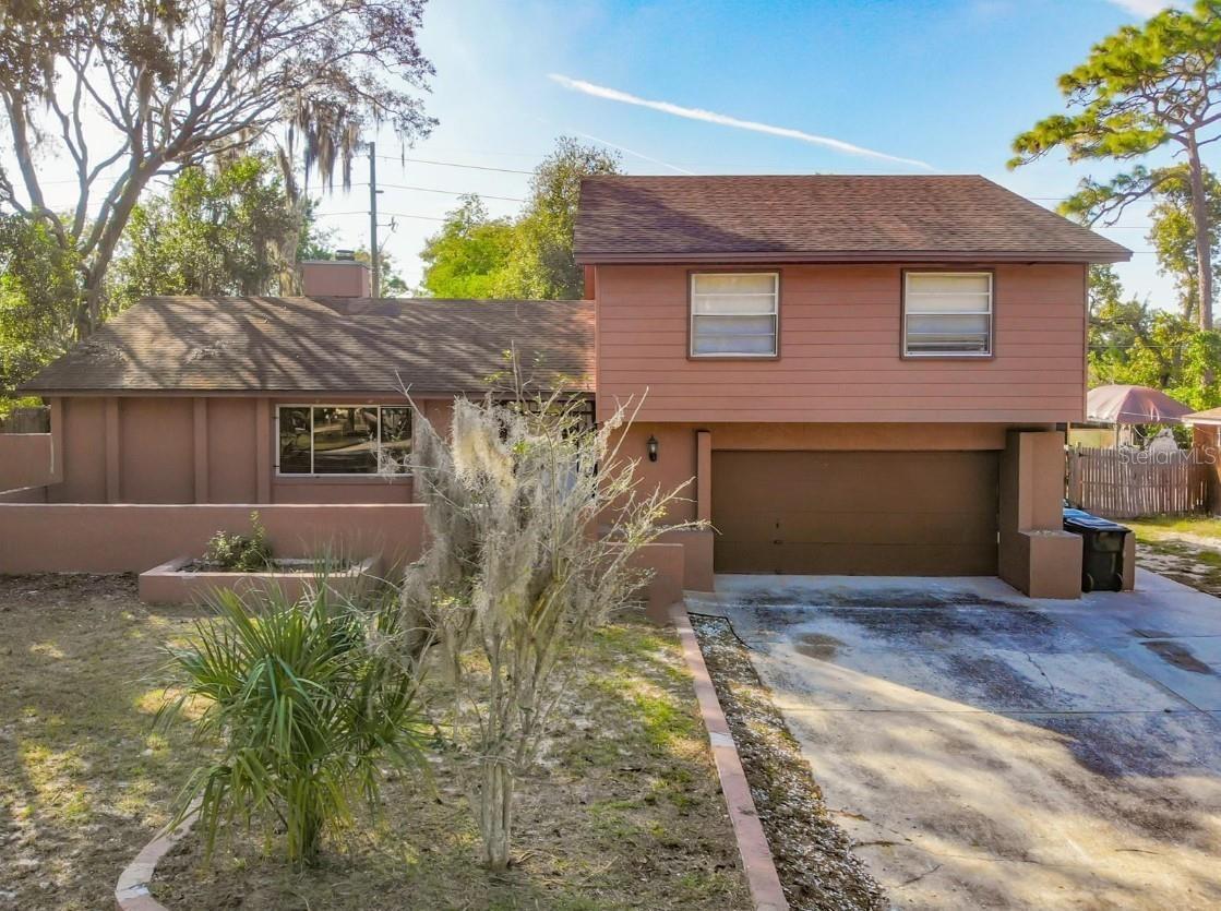 Property Photo: 4100 Rose Petal Lane FL 32808