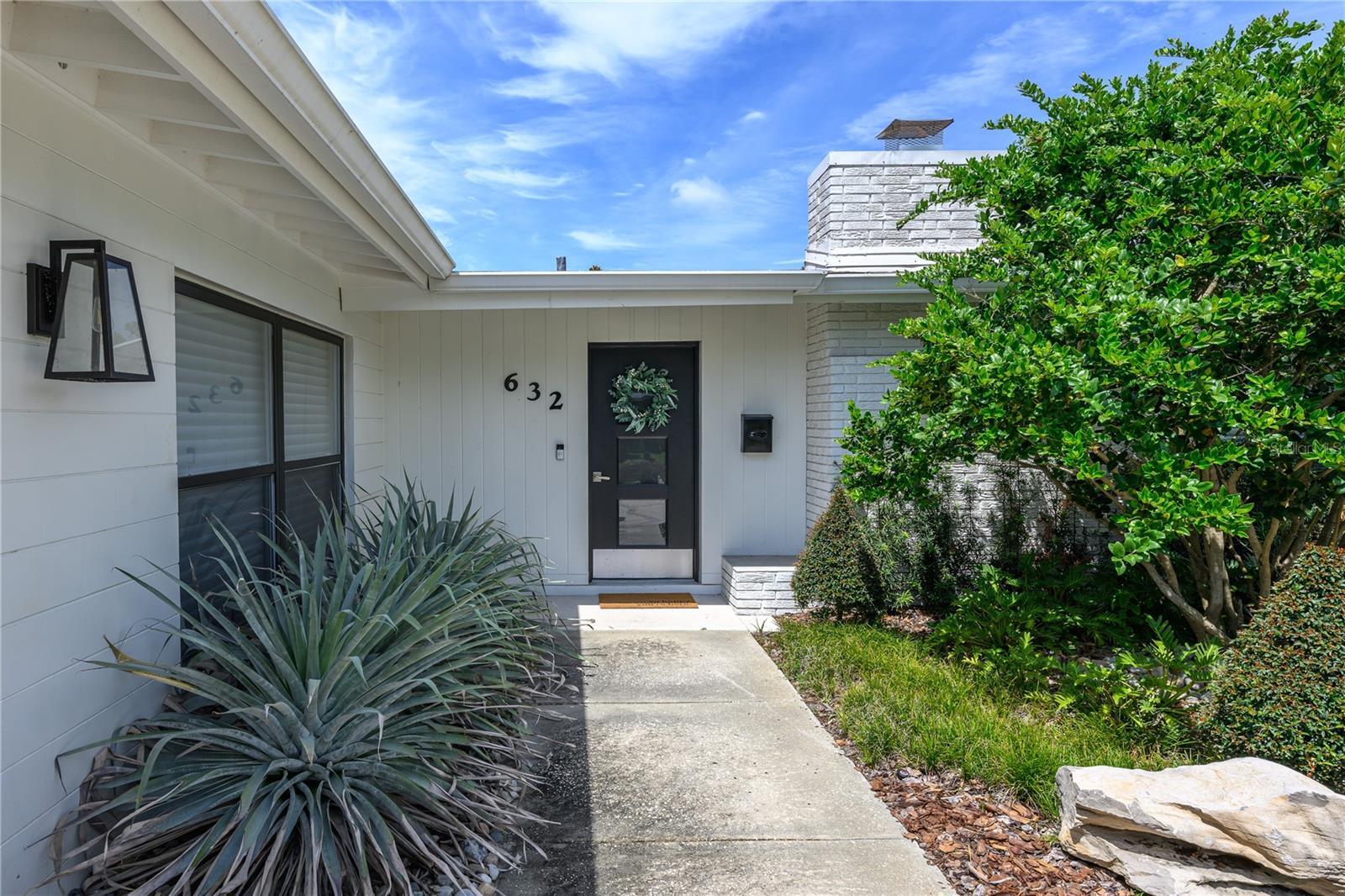 Property Photo: 632 Magnolia Drive FL 32751