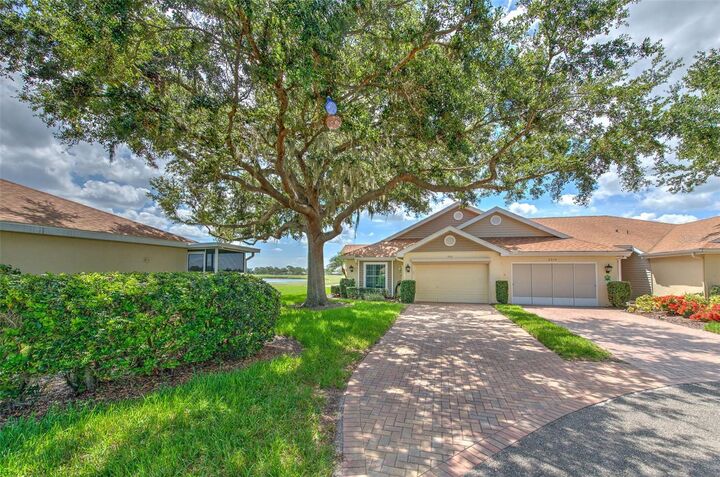 2012 Fall River Court 107  Sun City Center FL 33573 photo