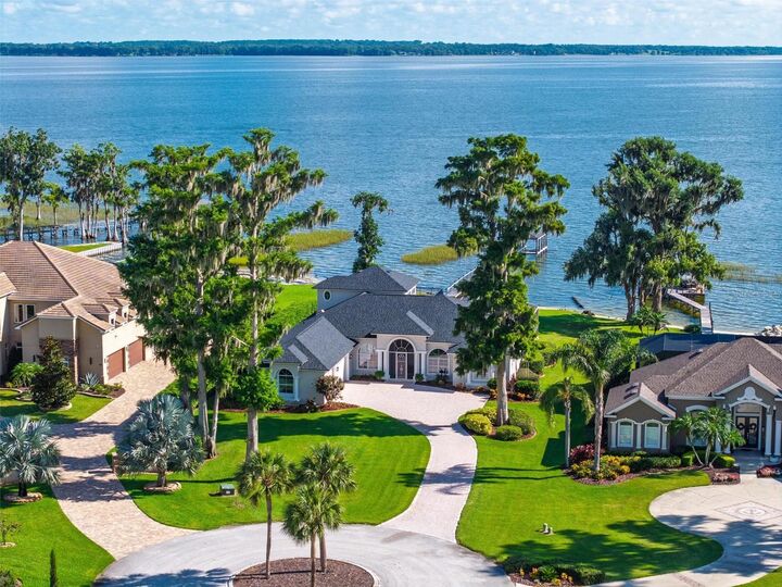 7303 Birds Nest Court  Yalaha FL 34797 photo