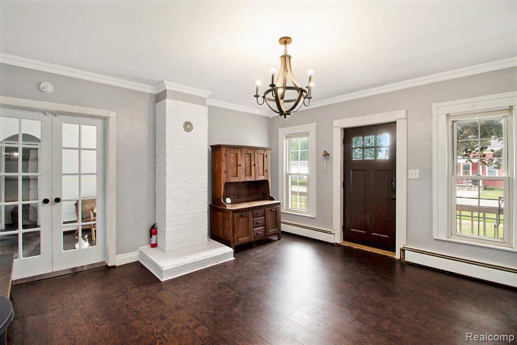 Property Photo: 405 Schoolhouse Street MI 48462 8601