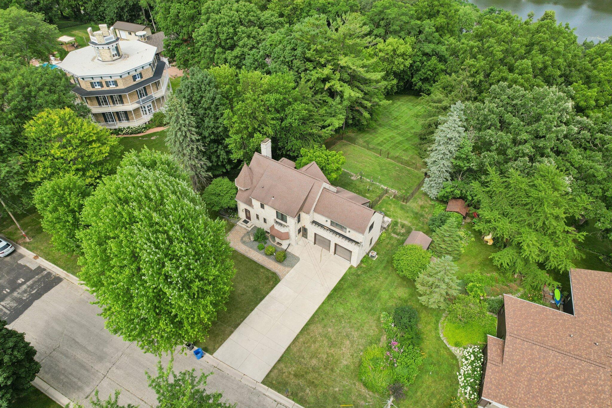 Property Photo: 1003 Charles St WI 53094