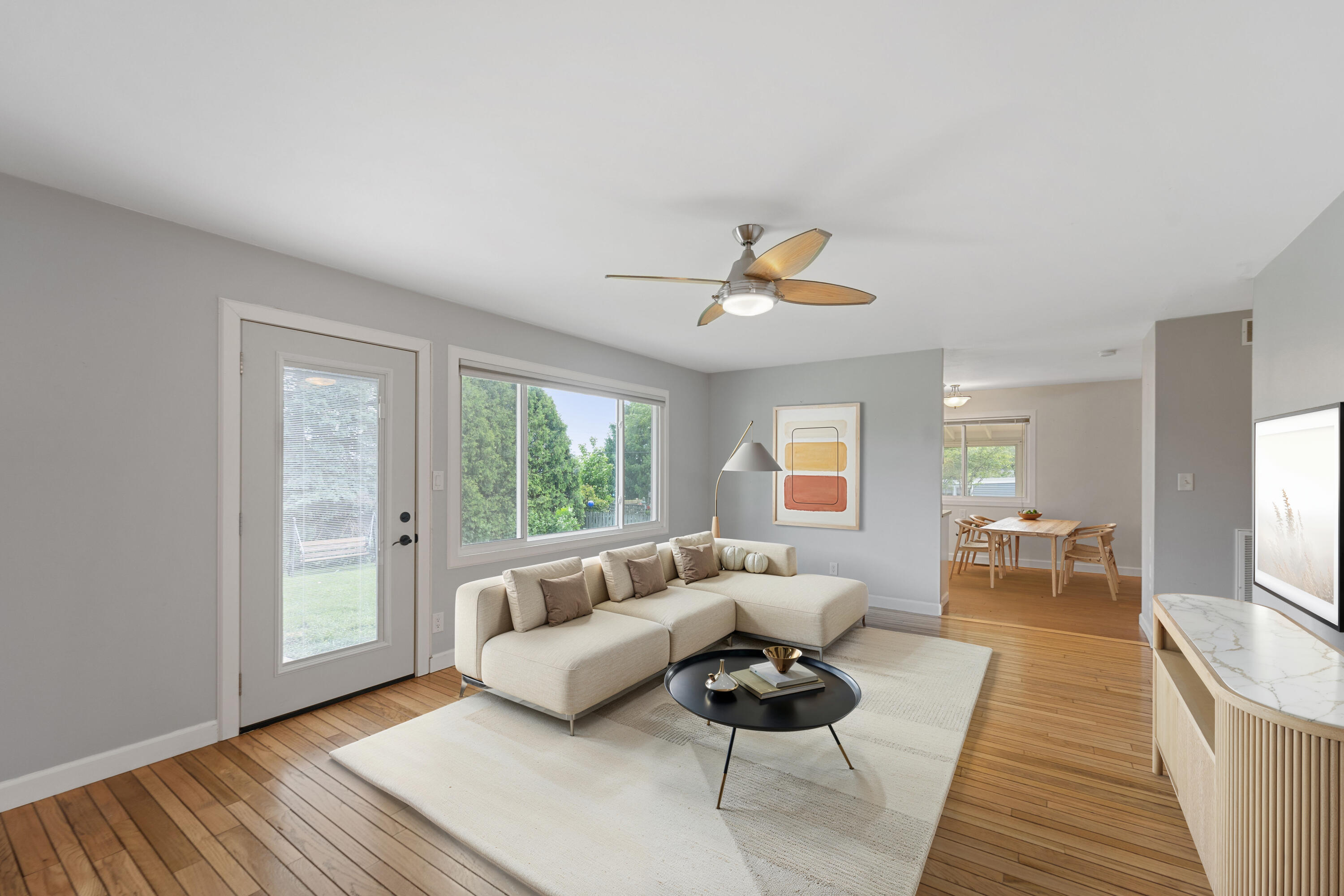 Property Photo: 820 Woodland Ave WI 53074