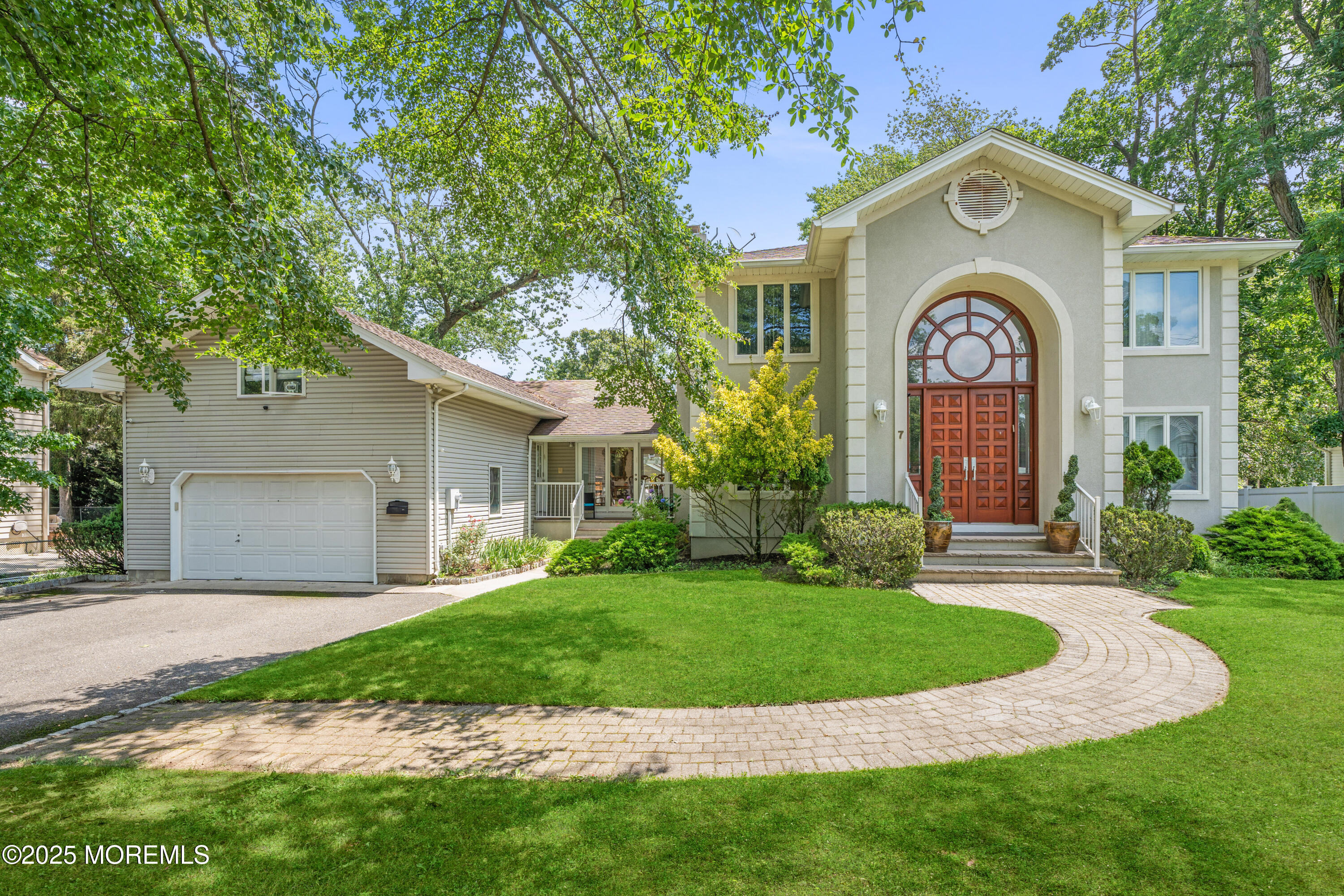 7 Wallace Avenue  Oakhurst NJ 07755 photo