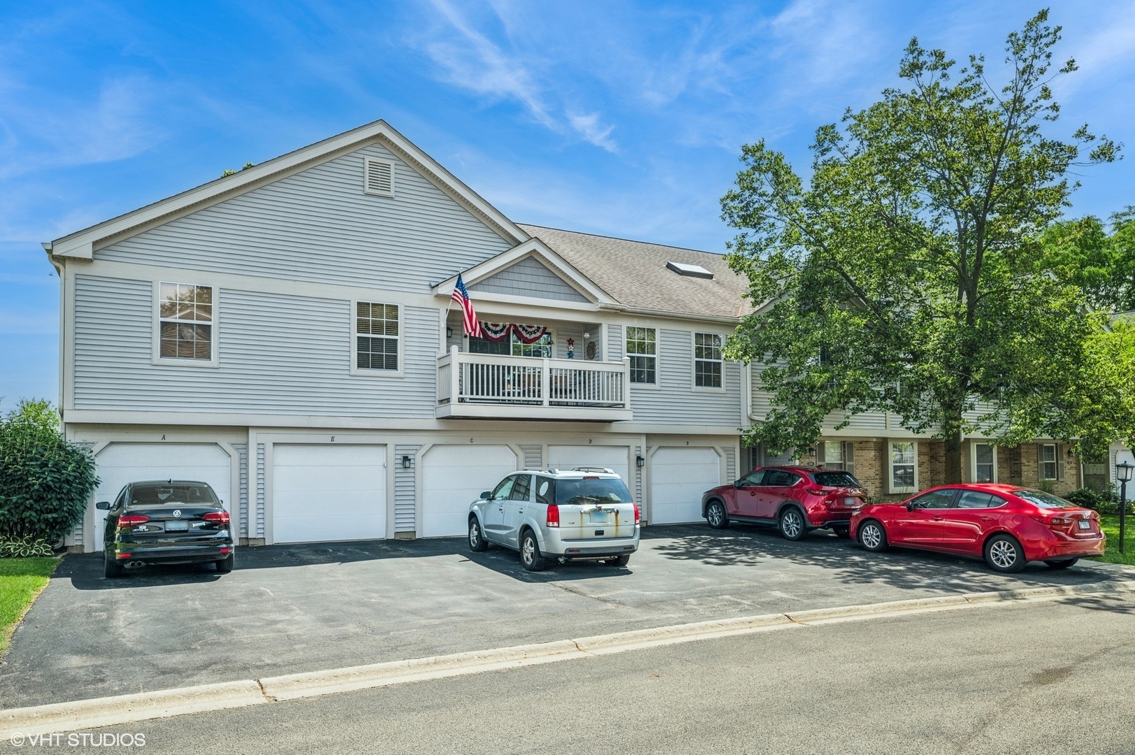 Property Photo: 1234 Ballantrae Place D IL 60060
