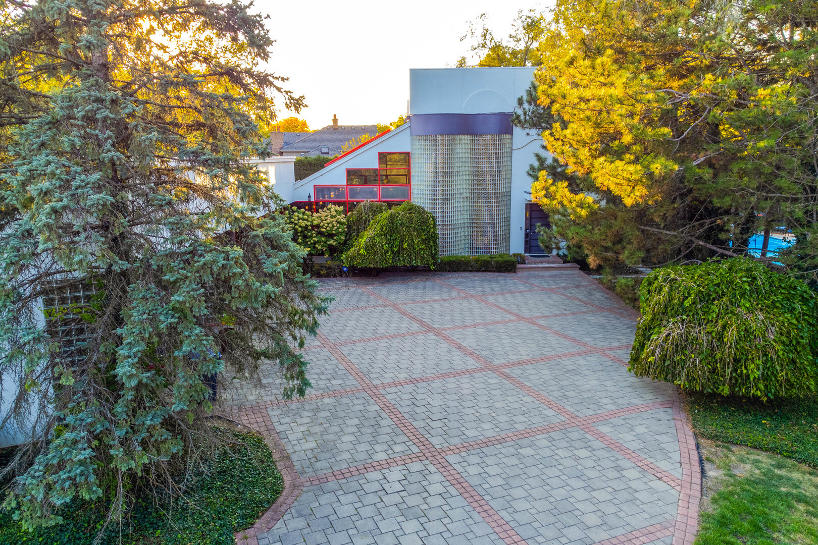 Property Photo:  2100 Pfingsten Road  IL 60062 