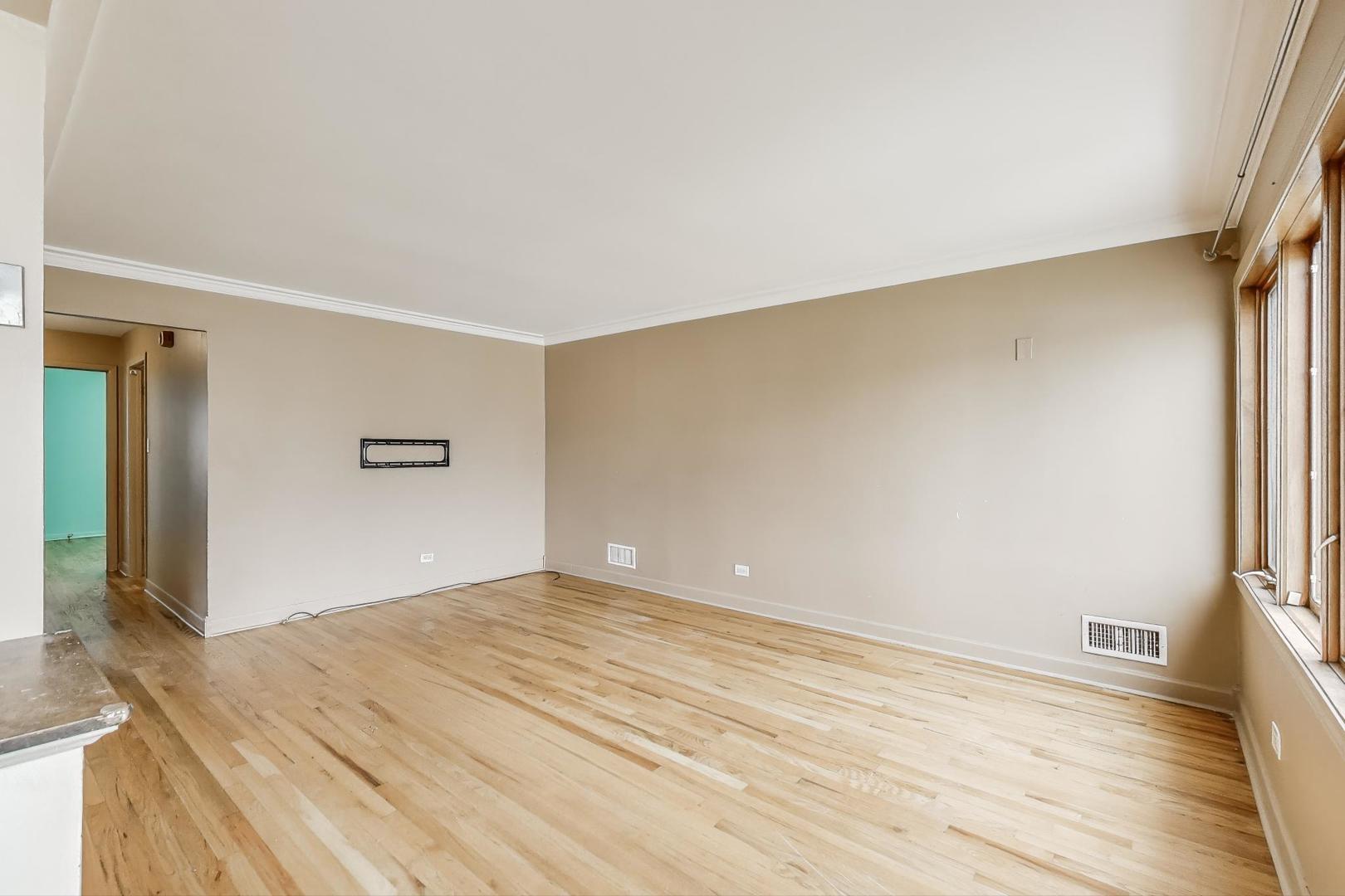 Property Photo: 6105 W 83rd Street IL 60459