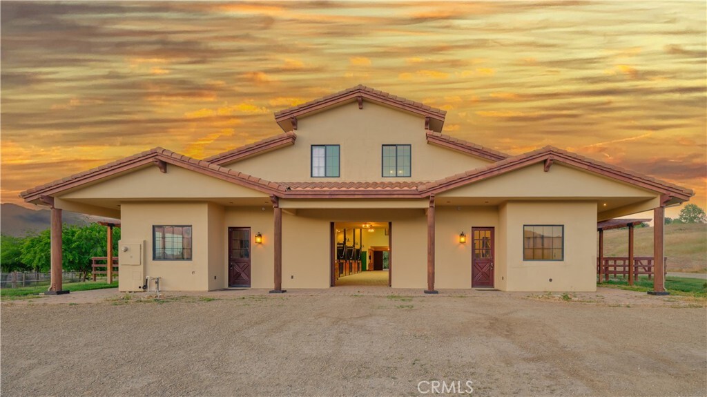 Property Photo: 42659 Avenida Perris CA 92562