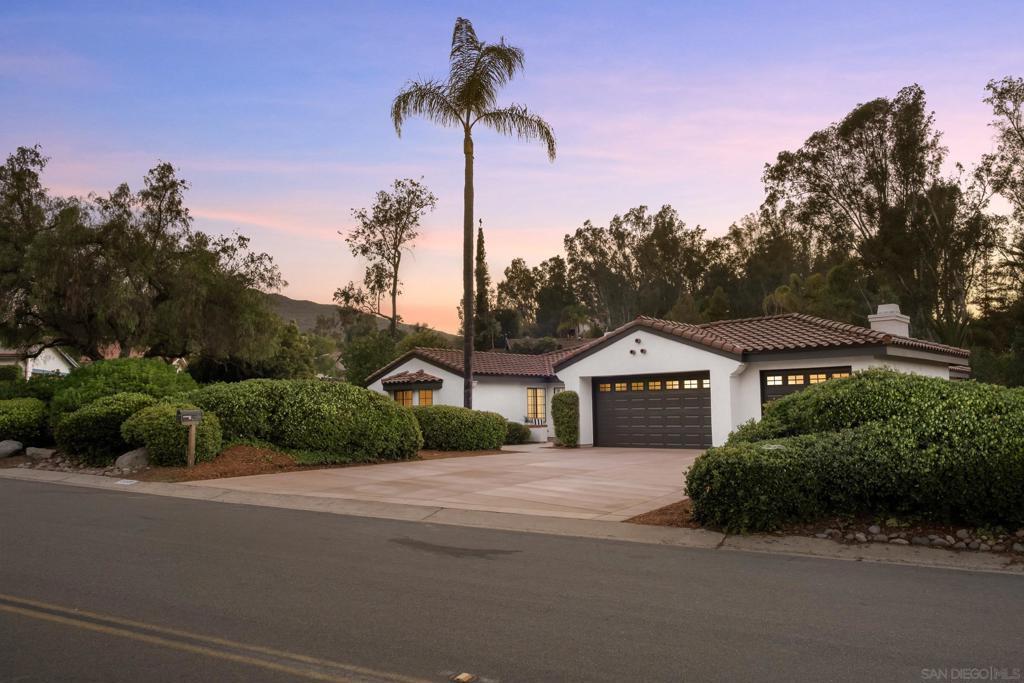 Property Photo: 3309 Lomas Serenas CA 92029