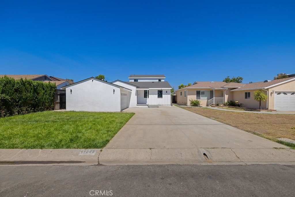 Property Photo:  11245 Greenlawn Avenue  CA 90230 