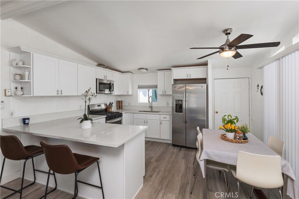 Property Photo:  327 W Wilson Street 49  CA 92627 