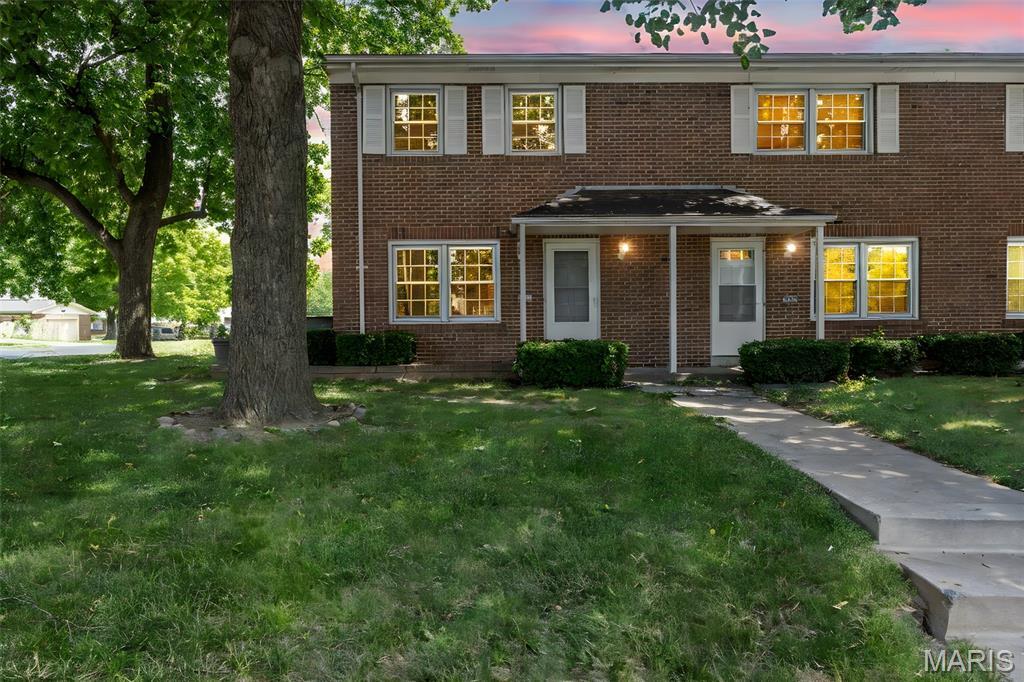 2810 Mayer Drive 2810  St Charles MO 63301 photo