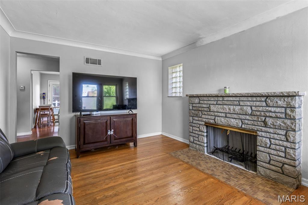 Property Photo: 144 Sigsbee Avenue MO 63125