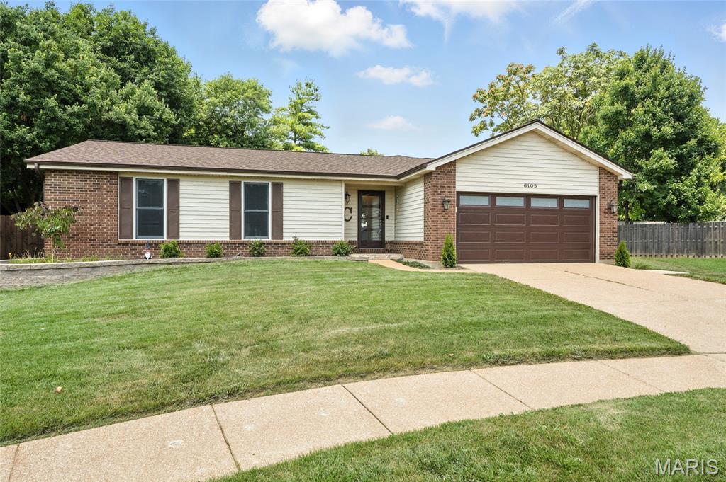 Property Photo: 6105 Sunnymeadow Court MO 63129