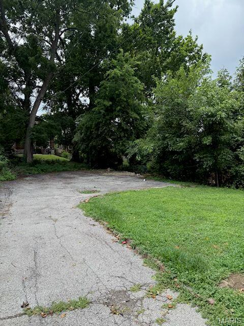 Property Photo: 7532 Hoover Avenue MO 63117