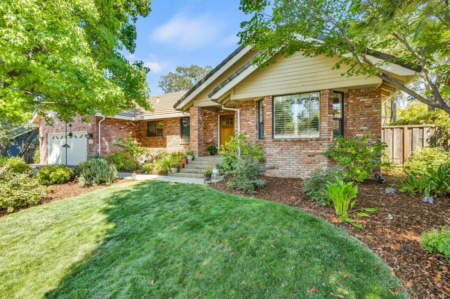 Property Photo: 7310 Hill Road CA 95746