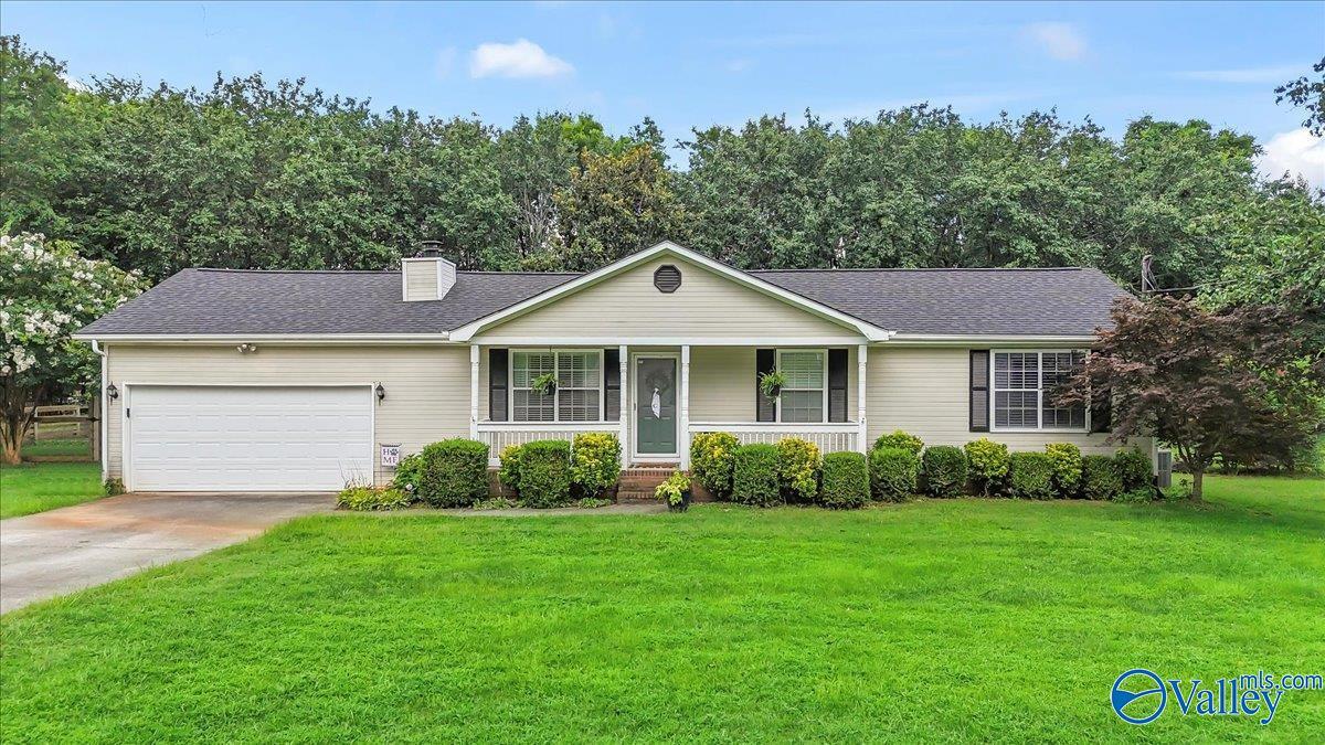 104 McClellan Lane  Harvest AL 35749 photo