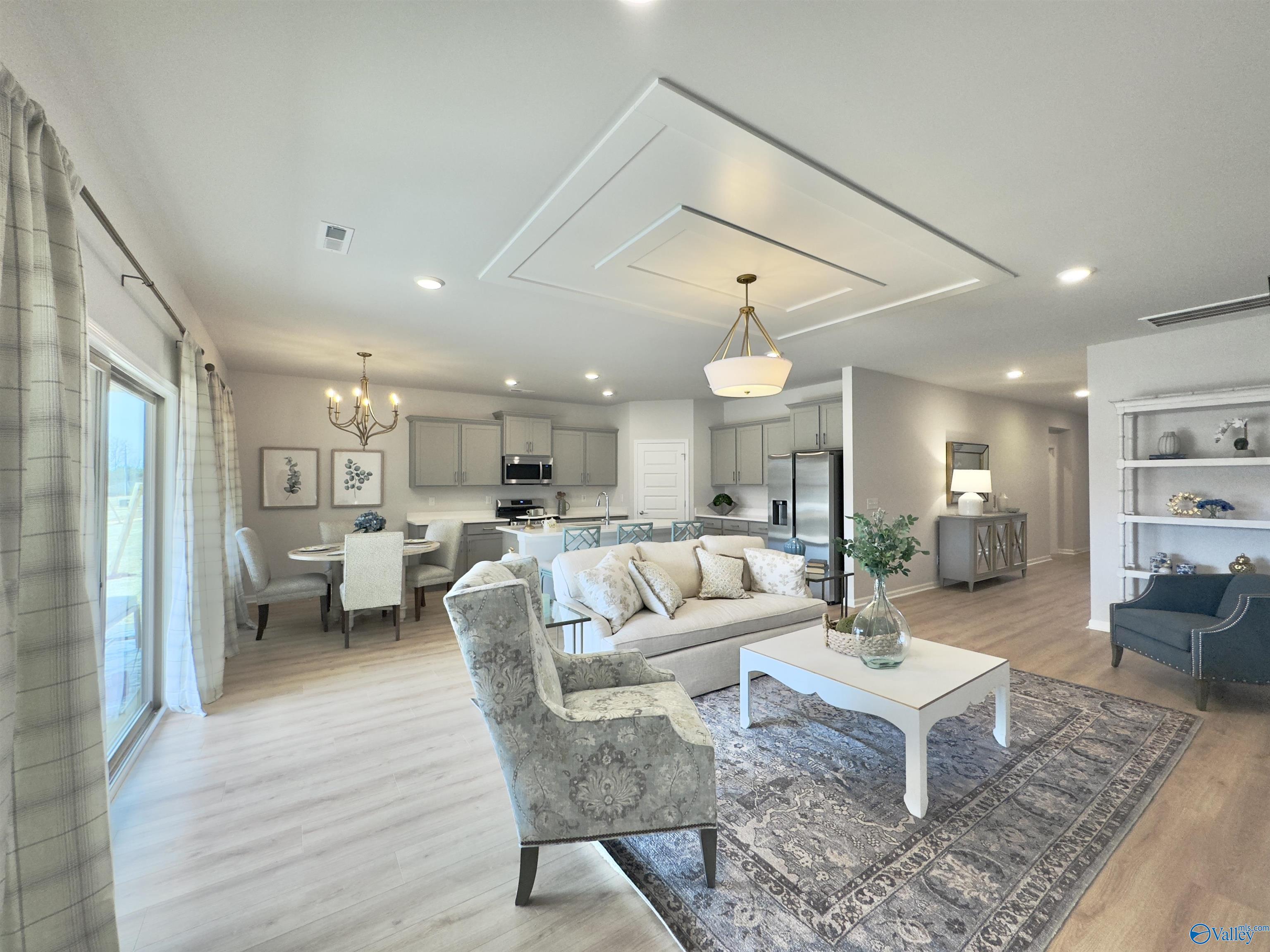 Property Photo:  239 Pennington Avenue  AL 35811 