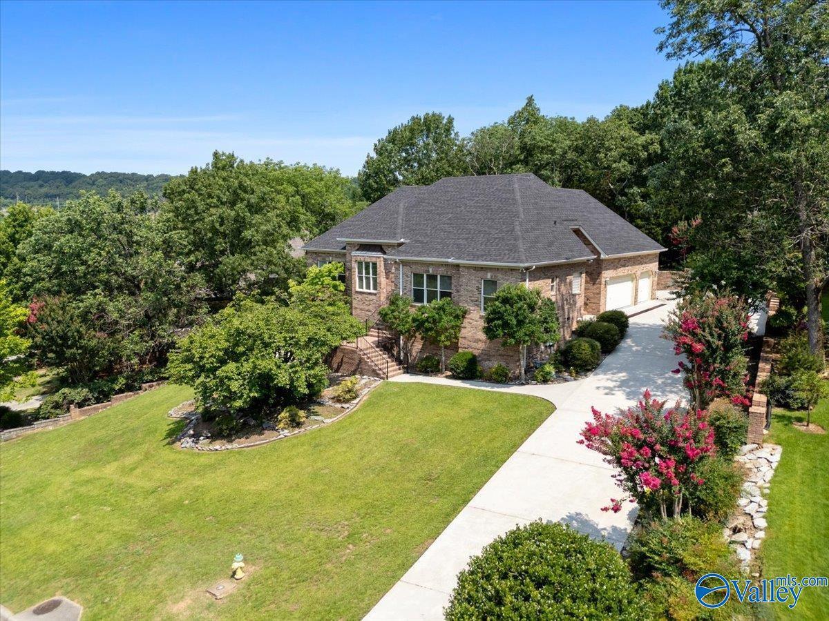 Property Photo: 2909 Saddletree Blvd NE AL 35811